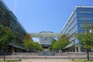 九州大学のキャンパス(出典: Wikipedia)