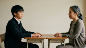 「自己推薦」は、学校長の推薦がなくても出願できる方式ですに向けて準備する高校生